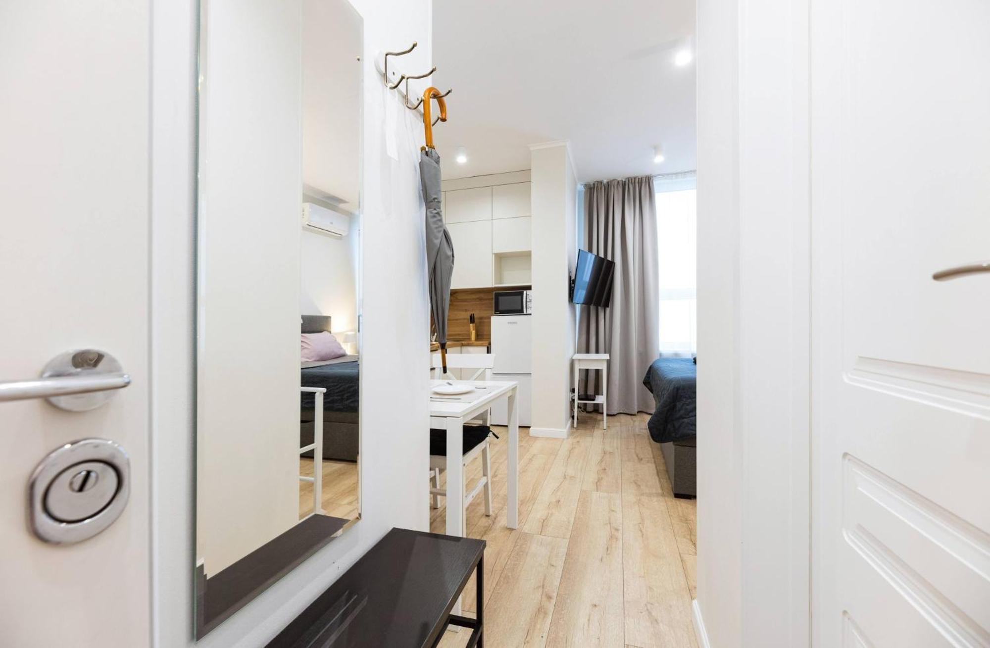 Apartamento Квартири Люкс Метро Чернігівська Kiev Exterior foto
